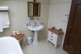 Francouzský styl Provence koupelna 071127 - Den i noc začínají v koupelně, přijďte si vybavit byt či dům koupelnovým nábytkem