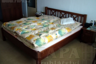 Kvalitní bukové dvoulůžko RENATA, postel do každého interiéru 411109 - Nábytek z kvalitního dřeva najde místo v každé ložnici